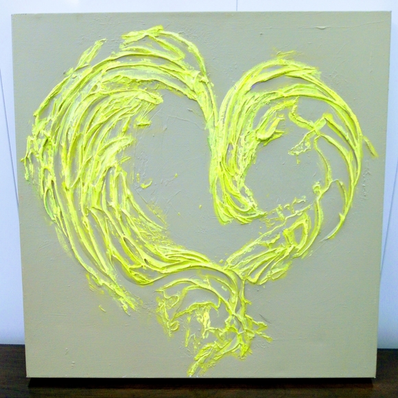 Acrylic Painting w/ textured Heart: Purtruding Heart
